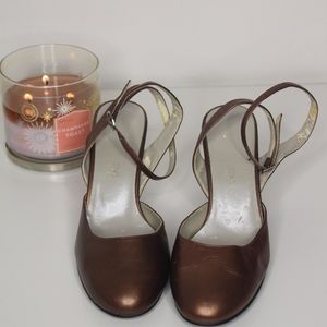 Newport News Heels (6.5)